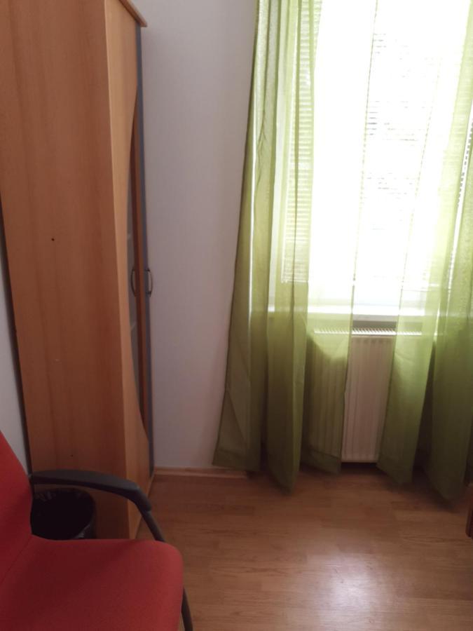 Guesthouse Osvald Zirovnica Exterior foto